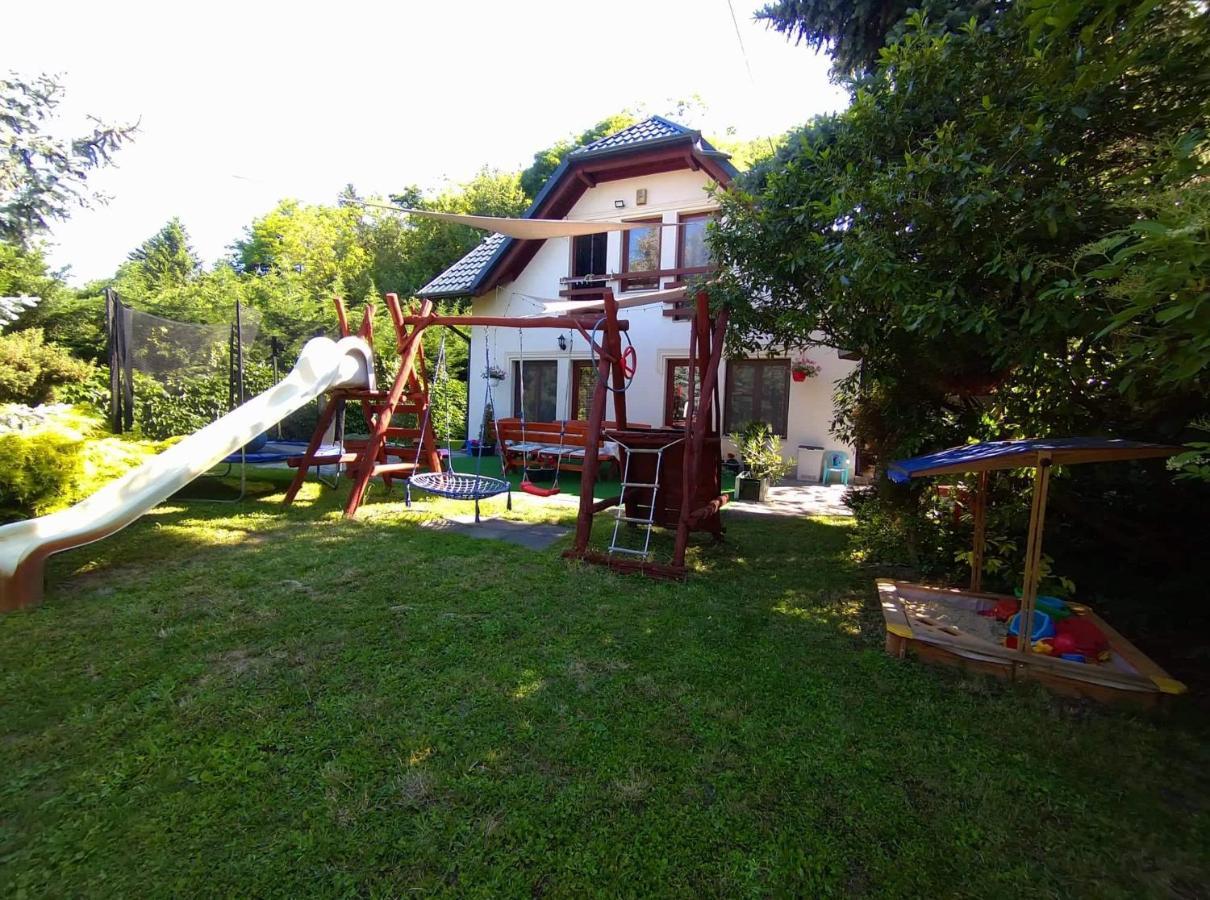 Liliana Vendeghaz Lägenhet Balatonfůzfő Exteriör bild
